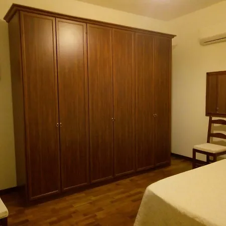 Flat Apartment *