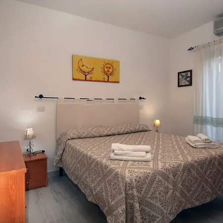 Flat Apartment *